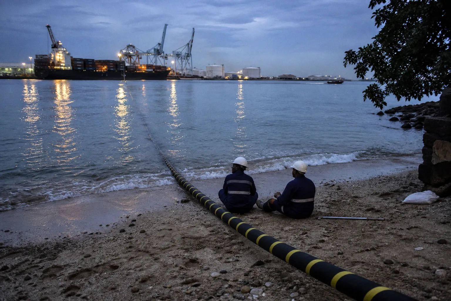 EE. UU. impulsa la expansión de cables submarinos para mejorar la conectividad digital en Nicaragua