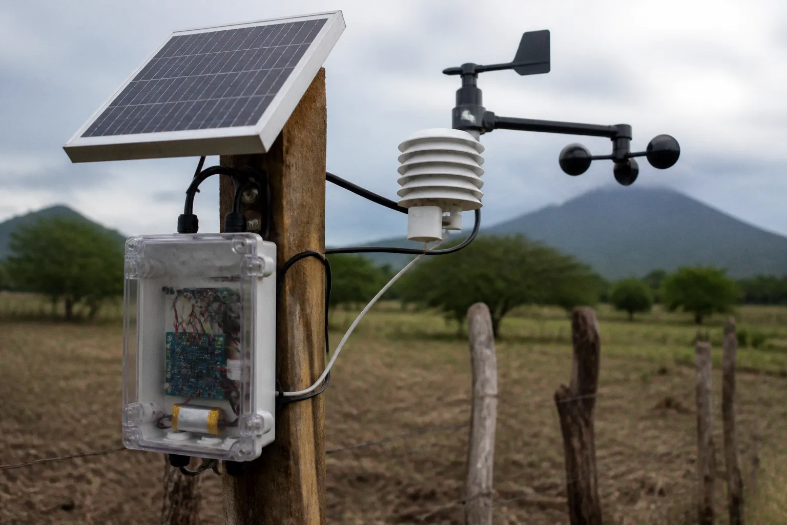 Estación meteorológica comunitaria: montaje con Arduino