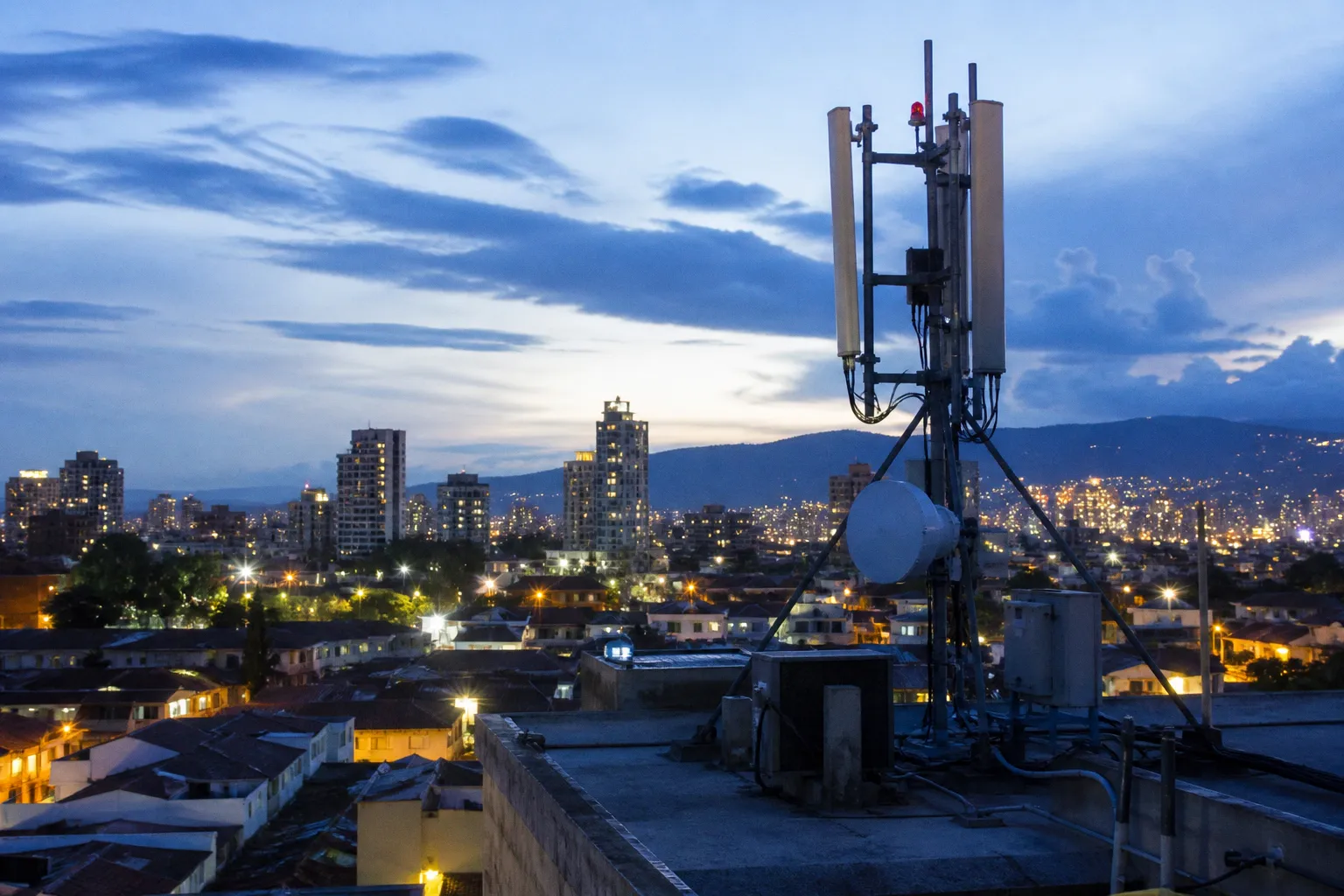 Impulso a la innovación tecnológica centroamericana mediante el nuevo Hackatón 5G