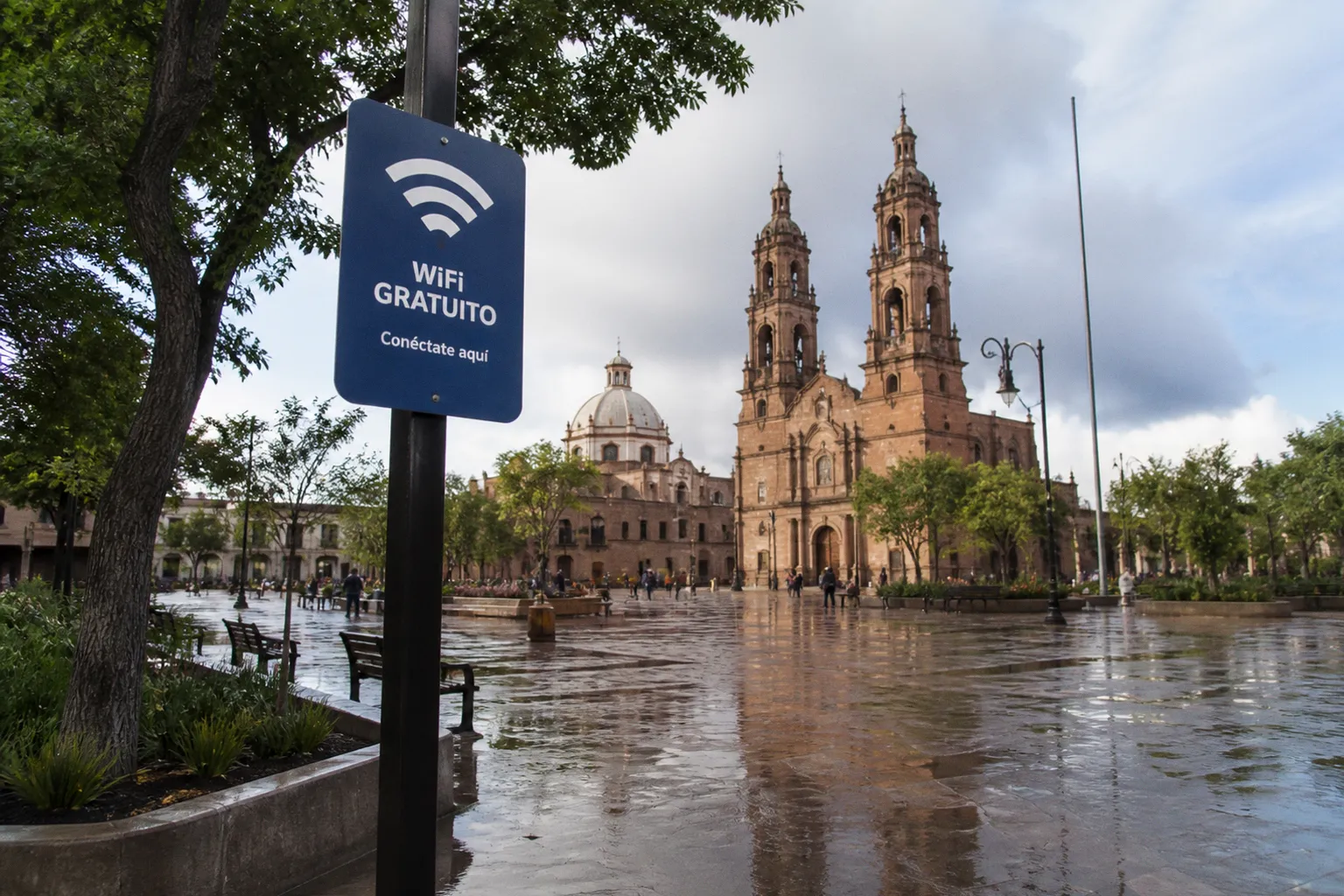Más de 300 puntos de internet gratuito: análisis de la realidad tras el anuncio municipal