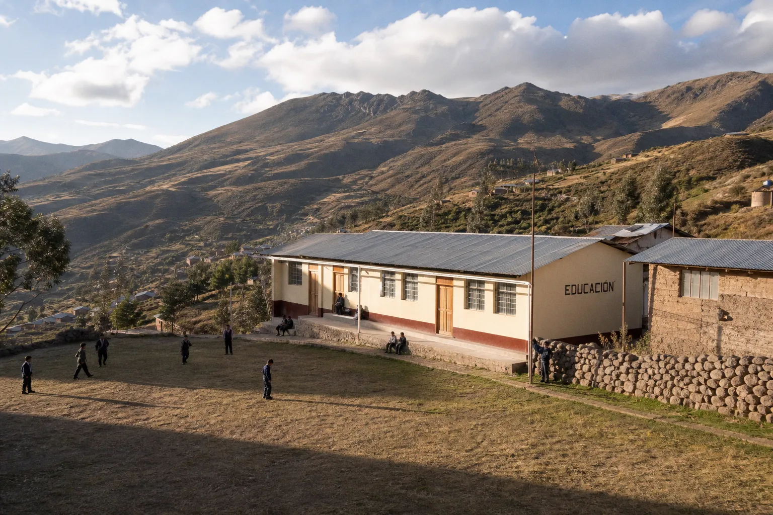 Pronatel distribuye más de 11.000 tabletas educativas para reducir la brecha digital en Huancavelica