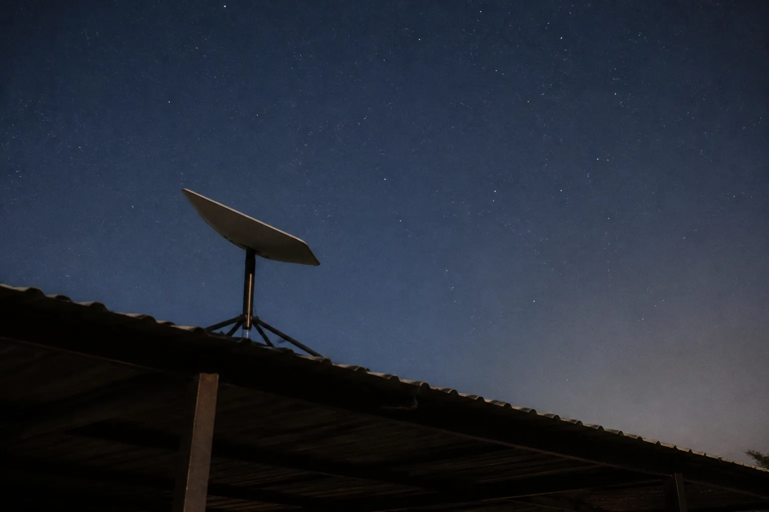 Starlink llevará conexión satelital a 6.000 escuelas en Argentina